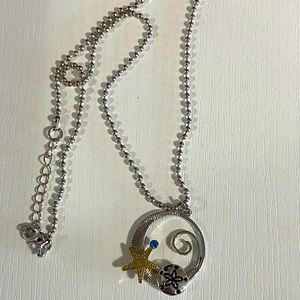 Beachy necklace
